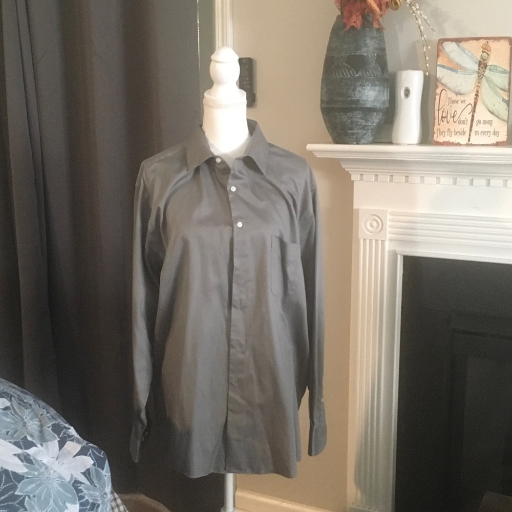 Men’s regular fit Lux Sateen long sleeve dress shirt